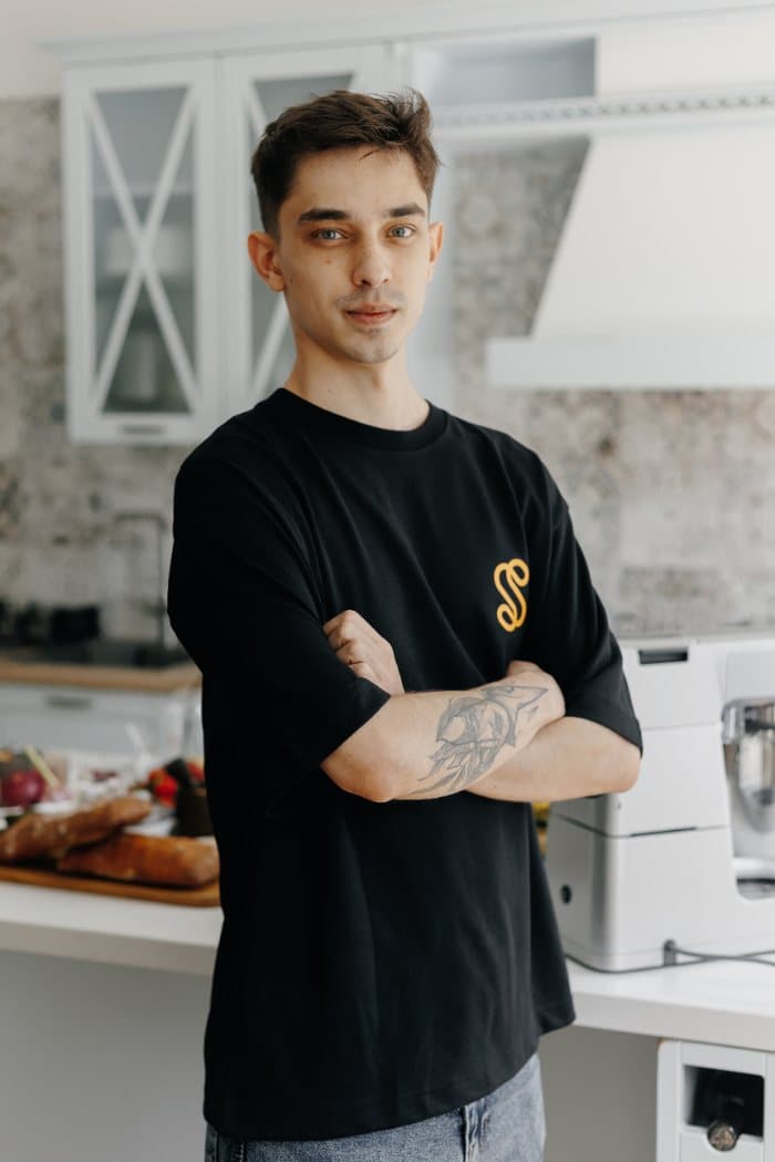 Pavel V.
